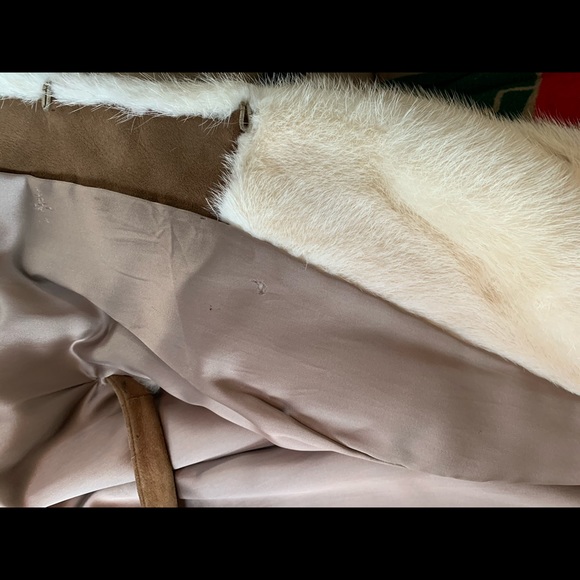 Gorgeous White Mink Jacket! - Picture 7 of 7
